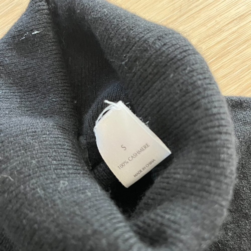 SAKS 5TH AVENUE Cashmere sweater turtleneck black Small - Picture 6 of 7